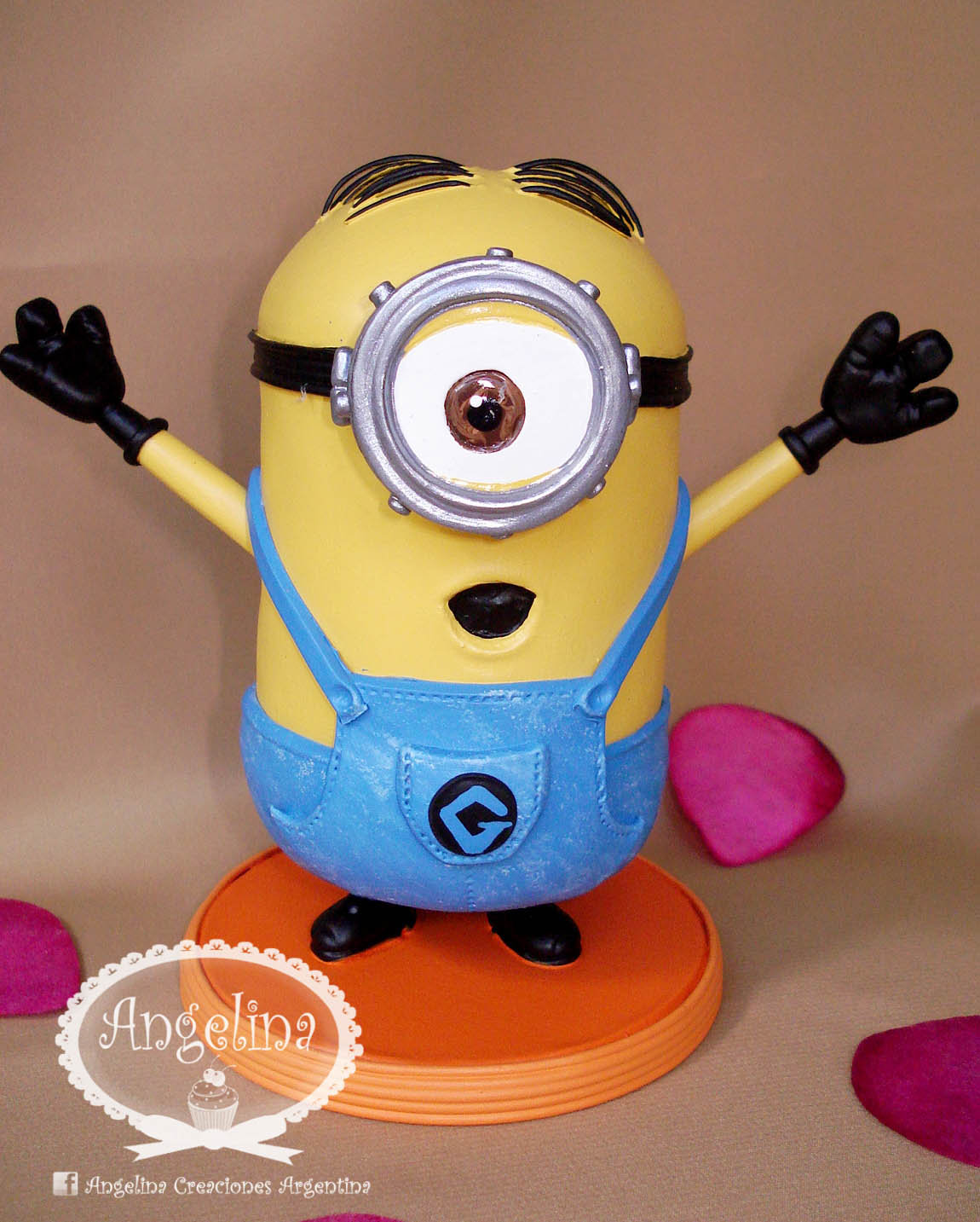 Angelina Creaciones: Minions... Kevin, Stuart y Bob de festejo....