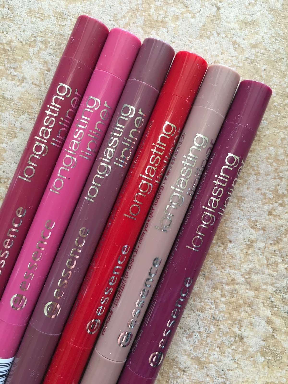 Suzy Qtip Review and HowTo essence Long Lasting Lip Liners