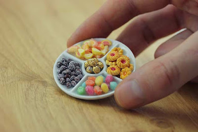 15 Miniatur Makanan Unik Karya Shay Aaron