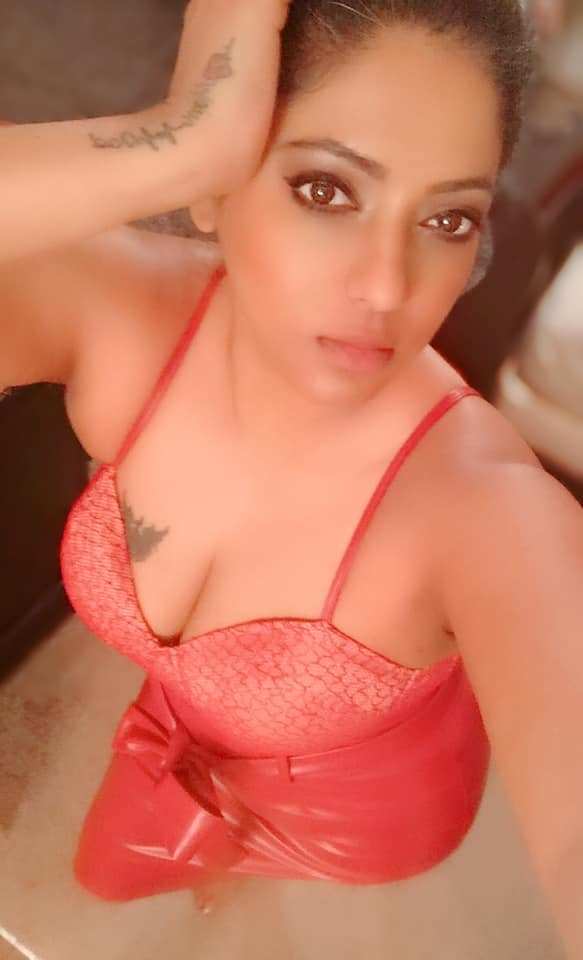 Reshma Pasupuleti Hot : Huge thank you to alll my fans and. 