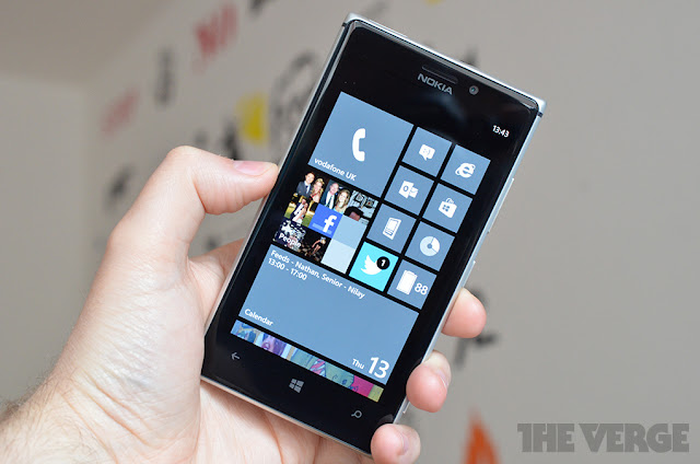 Nokia Lumia 925 bloccato: come forzare riavvio - Hard reset - Soft Reset