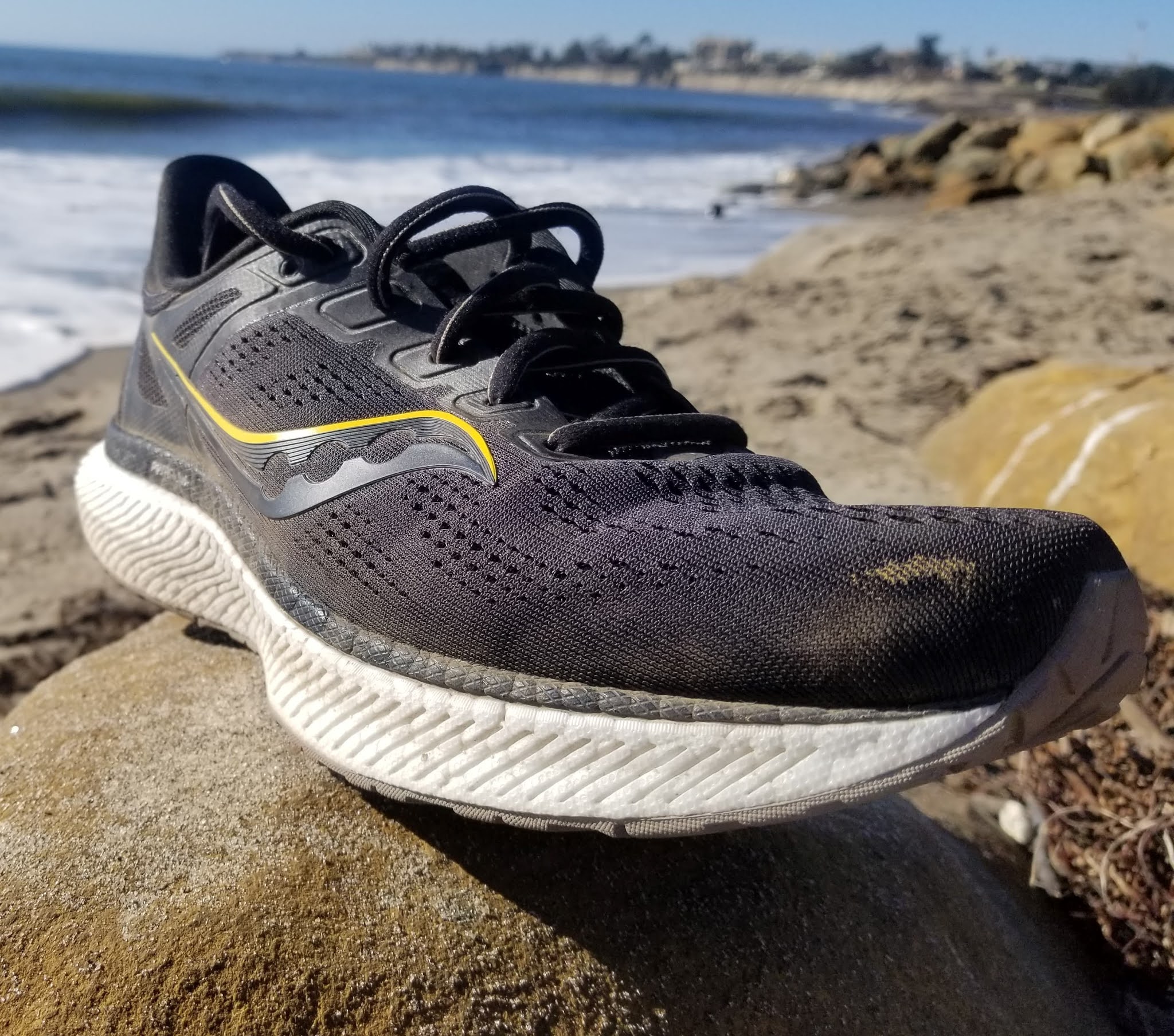 Saucony Hurricane 23 Multiple Tester Review - DOCTORS OF RUNNING