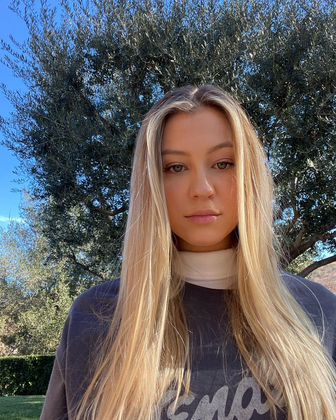 Starlet Arcade: Ava Sambora