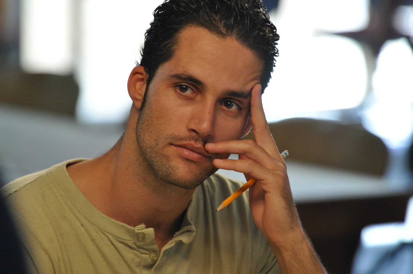 Snails in the Rain" (שבלולים בגשם), a film by Yariv Mozer 