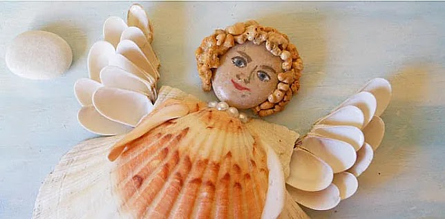 Apa Perbedaan Karya Kolase Montase Aplikasi Dan Mozaik