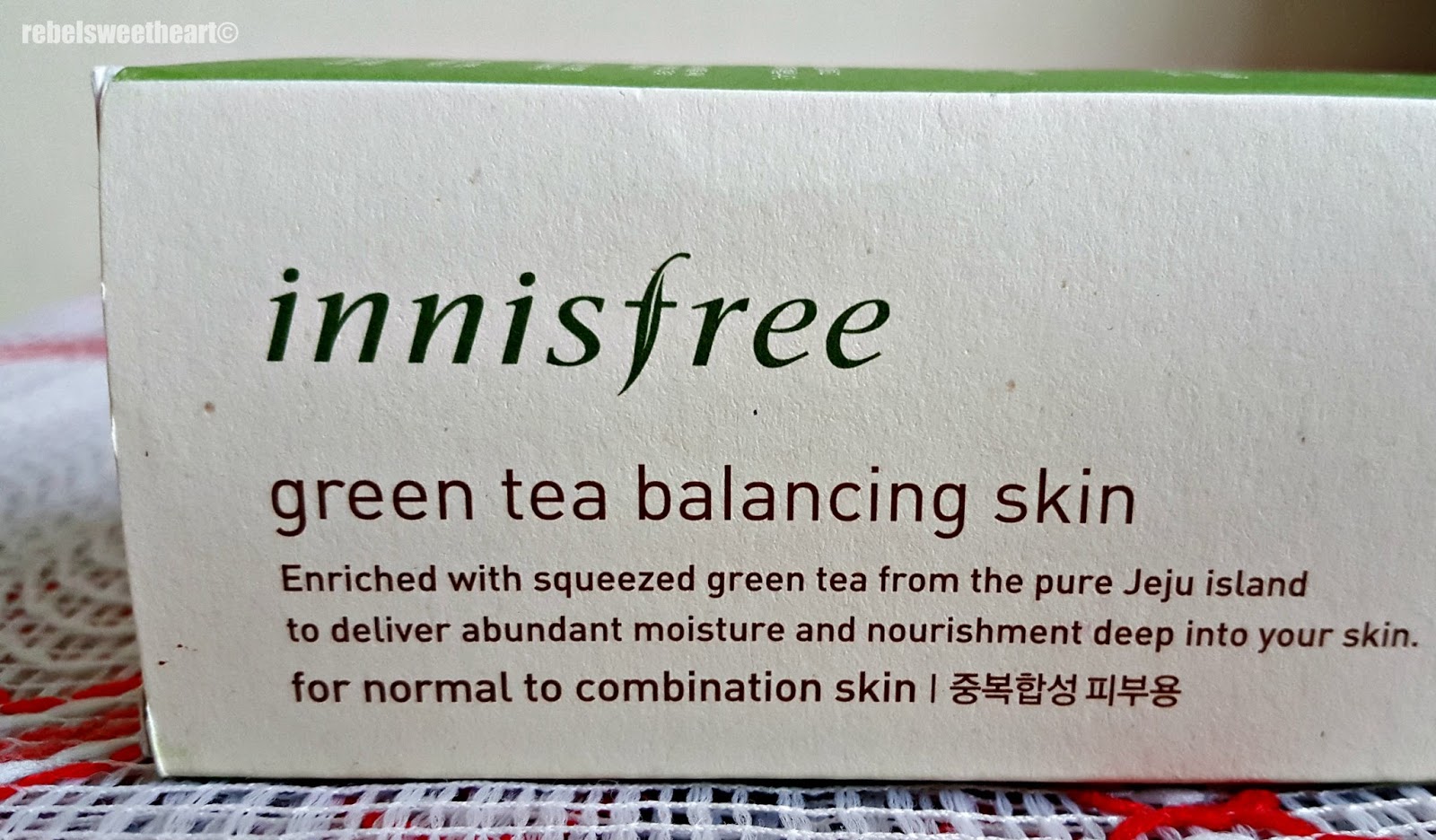 The Rebel Sweetheart. Spotlight Innisfree Green Tea Balancing Skin.