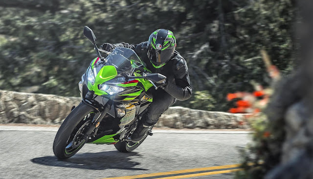 Kawasaki Ninja 650 2020 Kawasaki Ninja 650 2020 lampu nyala