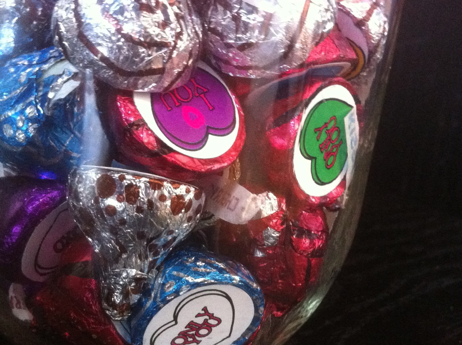 DIY Party Mom Hugs and Kisses Candy Jar