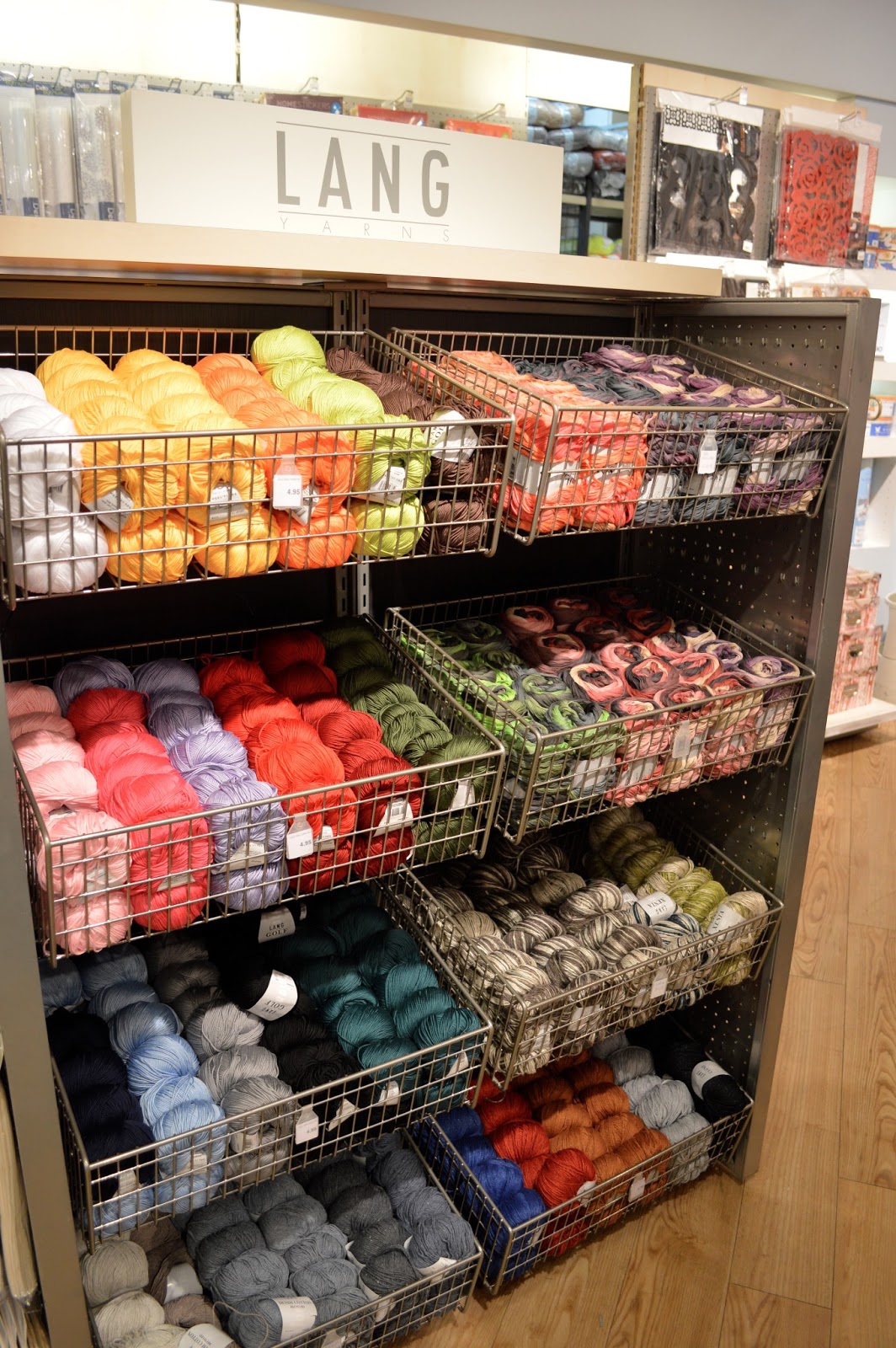 destination macaron Yarn stores in Zurich