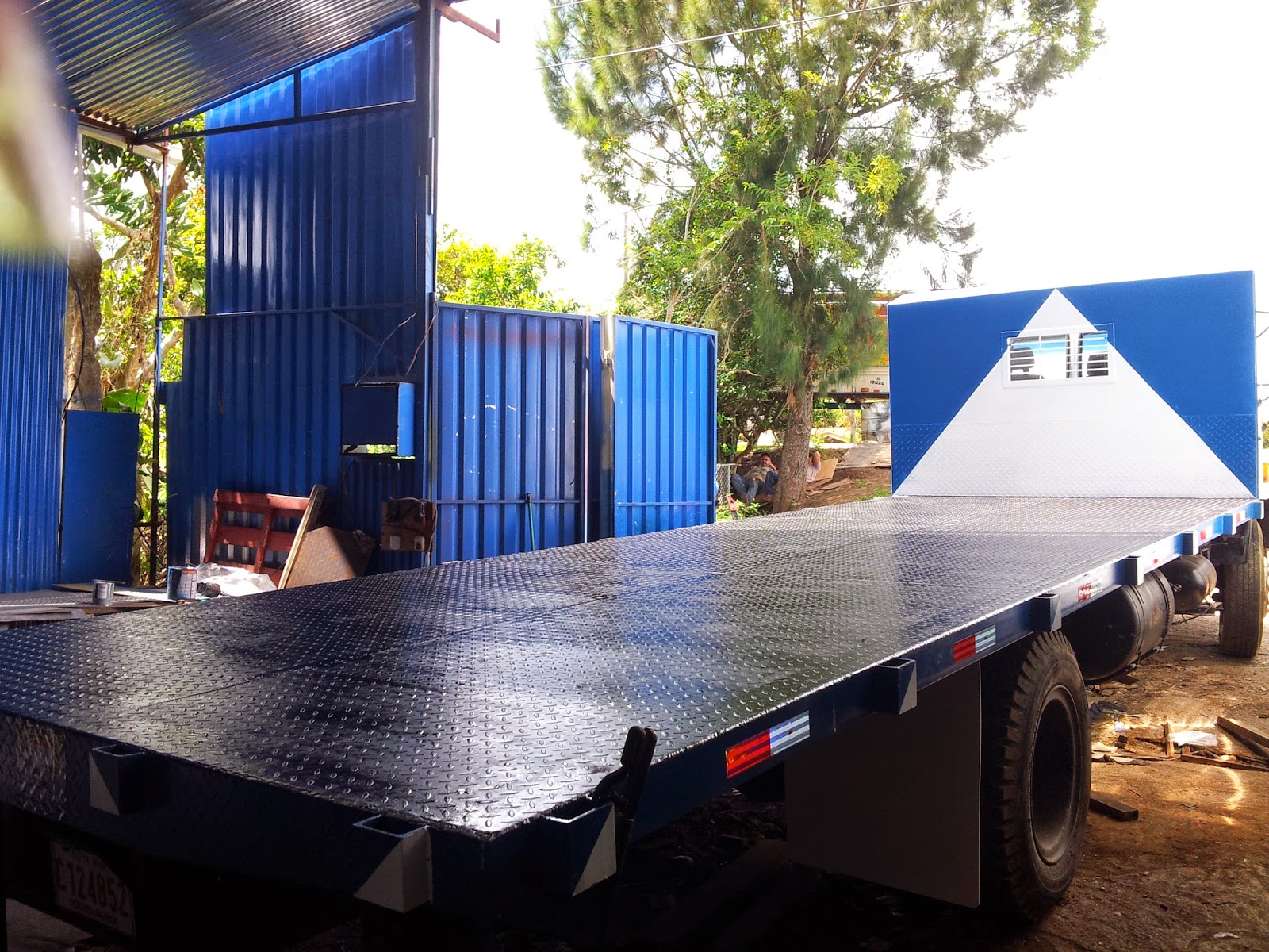 Carrocerías Metrópoli, S.A. PLATAFORMAS PARA TODO