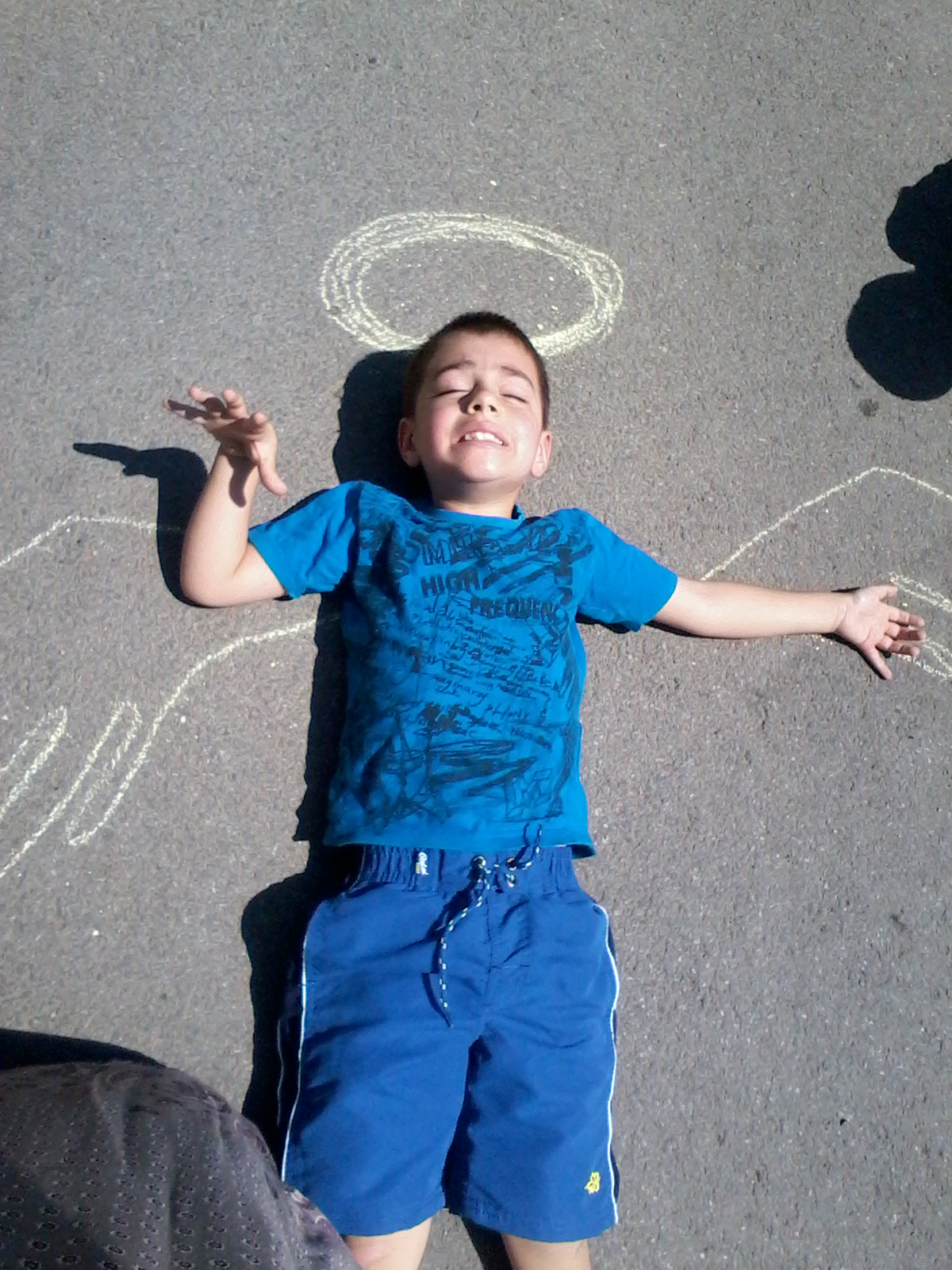 РАБОТИЛНИЦАТА НА ВИКО И БОБО: АНГЕЛЧЕ/ДЯВОЛЧЕ