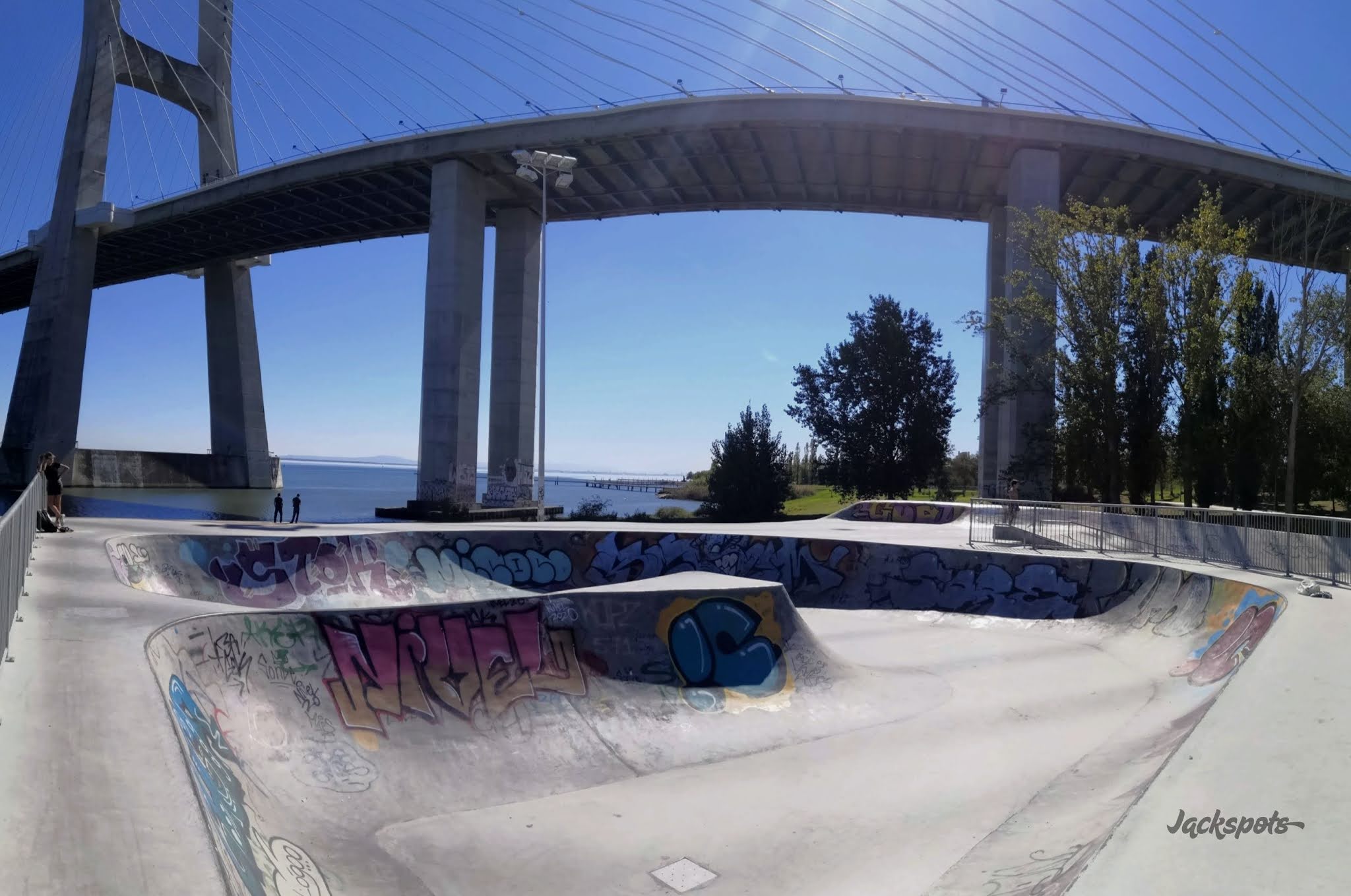 Le skatepark Expo de Lisbonne with a view Jackspots