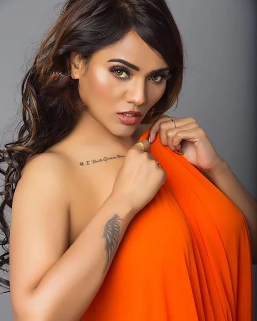 Jinnie Jaaz actress charmsukh jaane anjaane mein ullu app Jinnie Jaaz actress charmsukh jaane anjaane mein ullu app