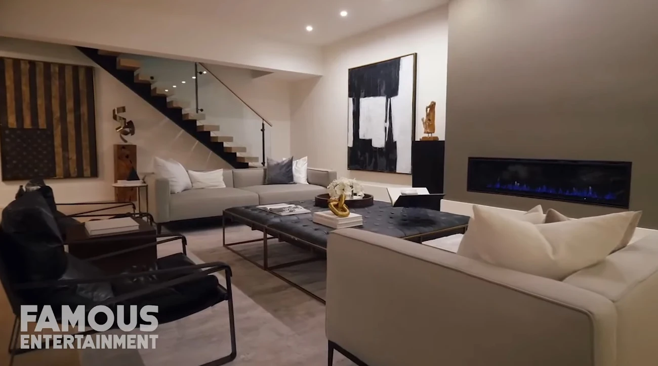 19 Photos vs. Lewis Hamilton | House Tour | $80 Million New York Penthouse - Luxury Condo & Interior Design Tour