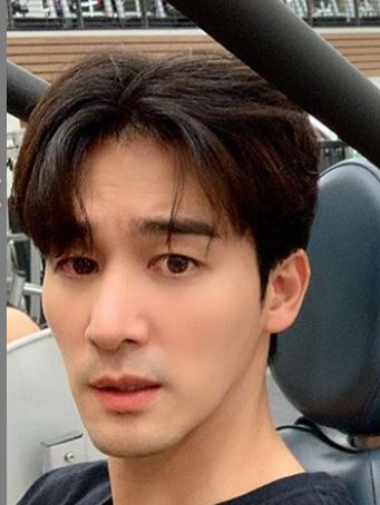 Oh Chang-seok Age, Height, Weight, Net Worth, Wife, Wiki, Family, Bio