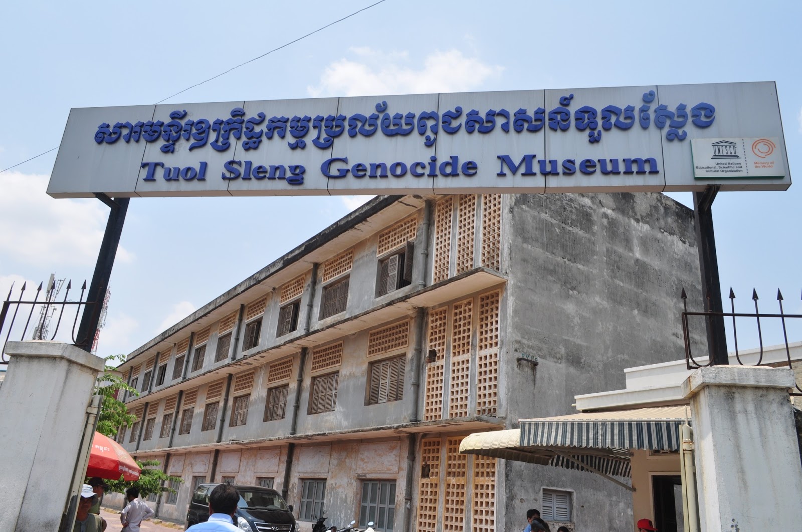 Image result for bangunan tuol sleng cambodia