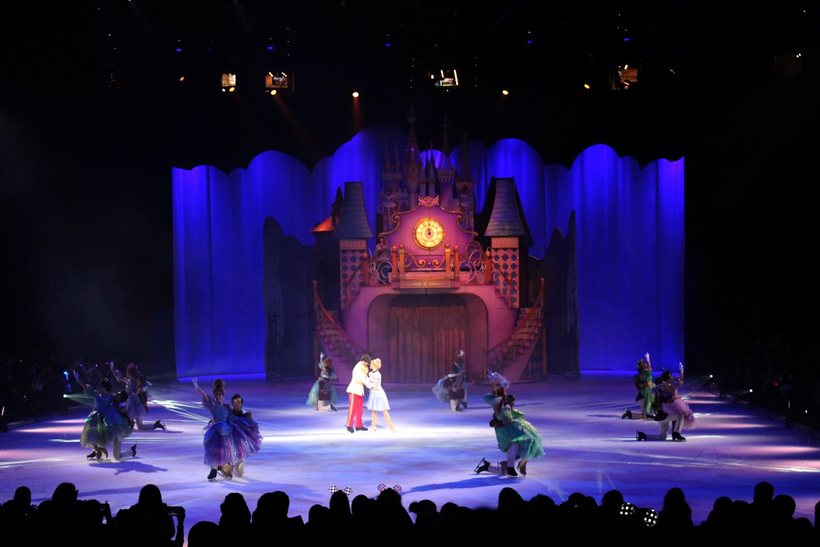 Evan and Lauren's Cool Blog: Disney On Ice Dare To Dream