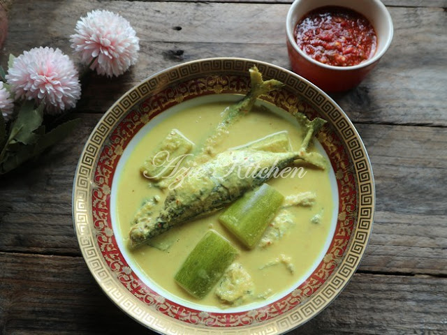 Gulai Kuning Ikan dan Sambal Nasi Berlauk Kelantan