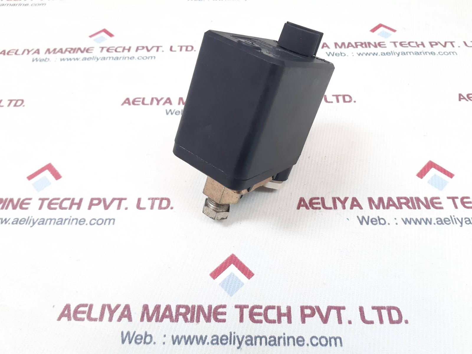 TELEMECANIQUE XMP PRESSURE SWITCH Aeliya Marine