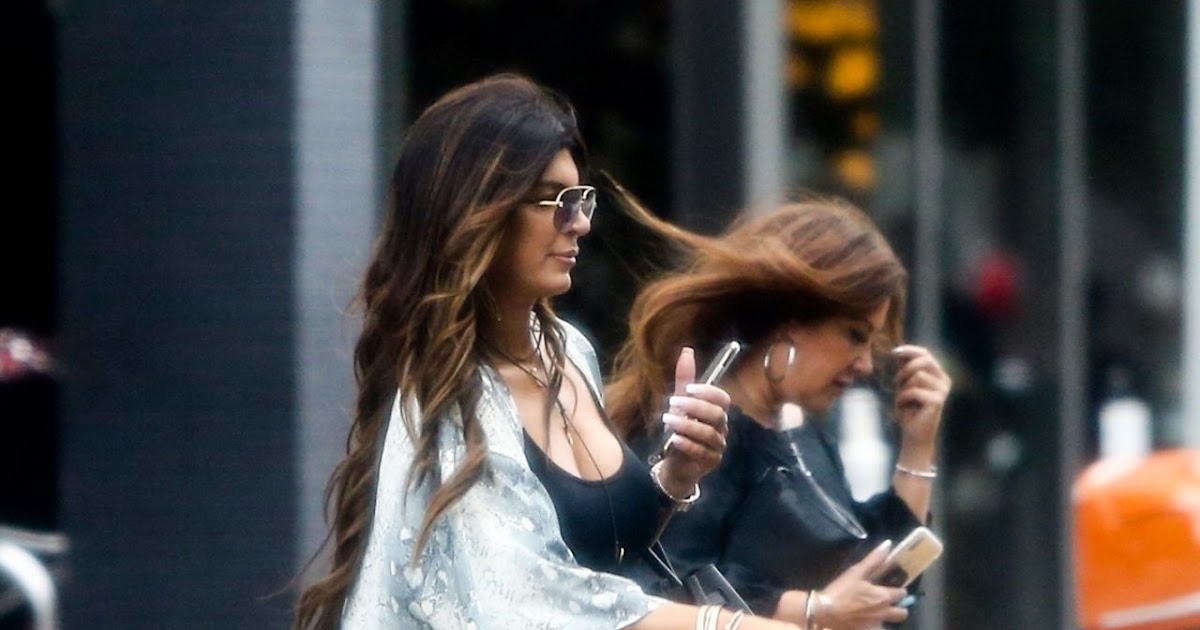 Teresa Giudice Clicked in Tights 30 Dec-2019