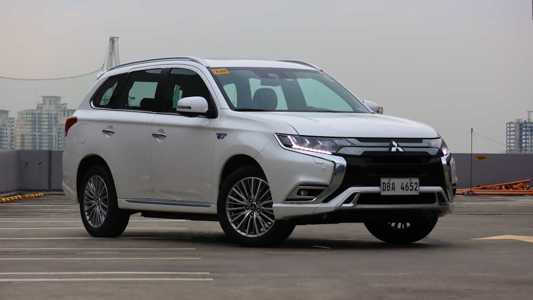 Review 2020 Mitsubishi Outlander PHEV CarGuide.PH Philippine Car
