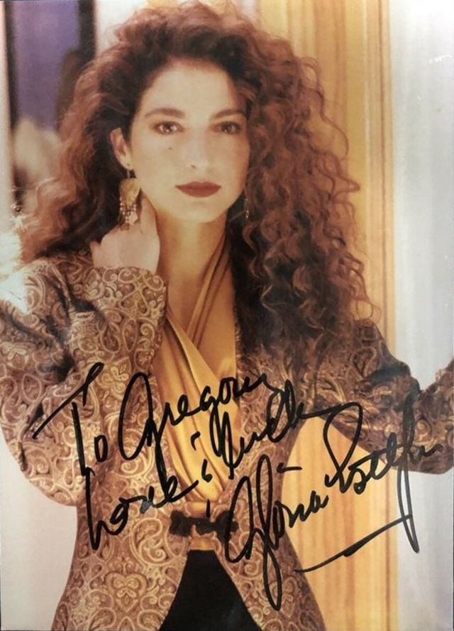 40 Beautiful Photos of Gloria Estefan in the 1980s Vintage Everyday