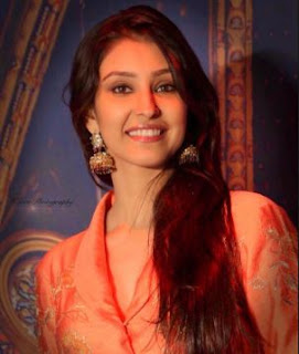 Navneet Kaur Dhillon Family Husband Son Daughter Father Mother Marriage Photos Biography Profile.
