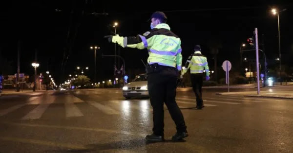 700.000 € σε πρόστιμα σε πολίτες για «παραβάσεις συγχρωτισμού» την ημέρα που ο Κ.Μητσοτάκης «συγχρωτιζόταν» στην Ικαρία! 700.000 € σε πρόστιμα σε πολίτες για «παραβάσεις συγχρωτισμού» την ημέρα που ο Κ.Μητσοτάκης «συγχρωτιζόταν» στην Ικαρία!
