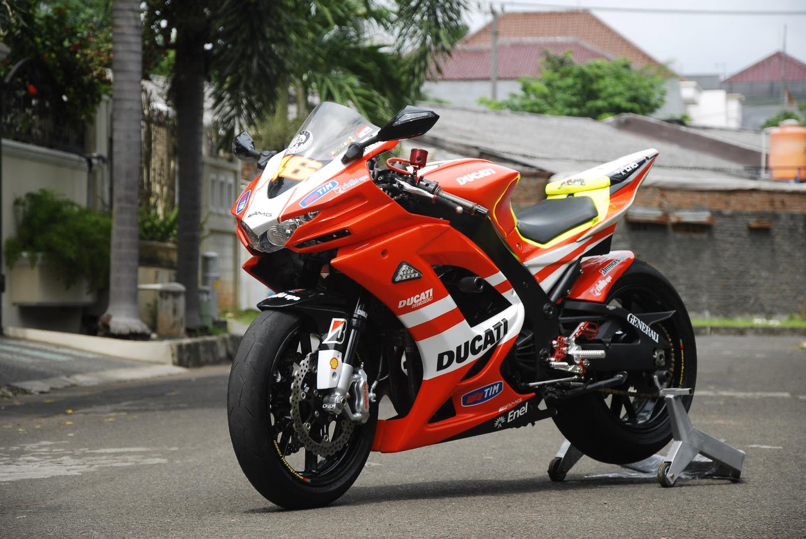 Modifikasi Sepeda Motor Kawasaki Ninja 250R