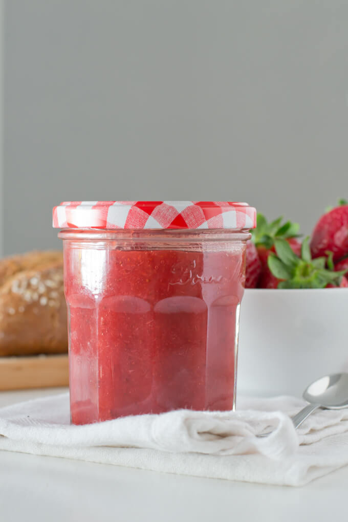 Strawberry jam | danceofstoves.com Strawberry jam | danceofstoves.com