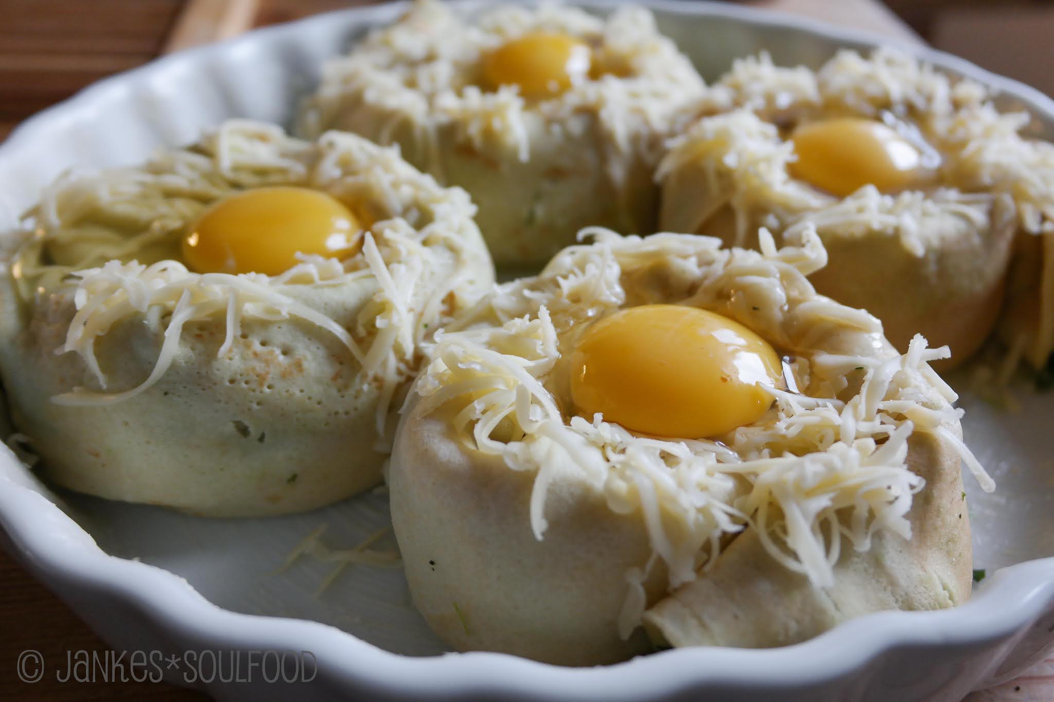 Pfannkuchen-Schnecken mit Grünkohl