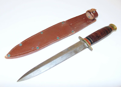 Taylor's Eye Witness Model 3996 Fixed Blade Commando / Combat Dagger WWII