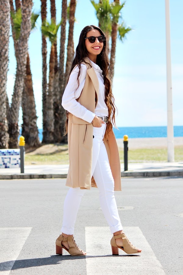 Outfit con Chaleco Marron | Belleza