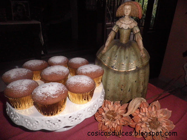  Magdalena rellenas de chocolate caliente 