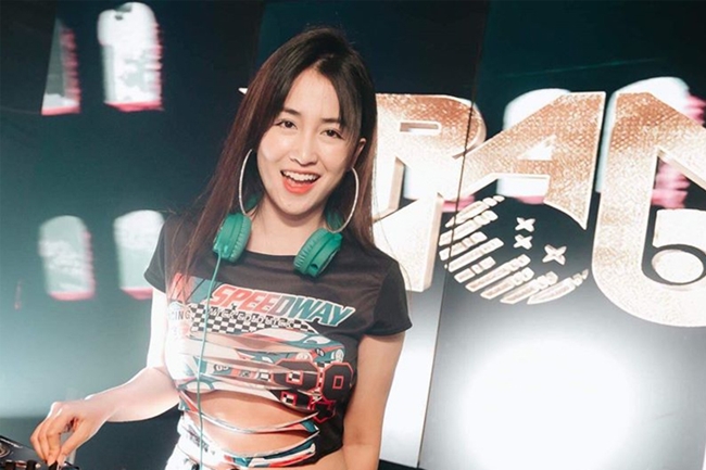 DJ Trang Moon lộ clip nóng