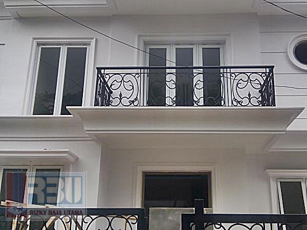 Pagar Balkon Rumah Minimalis | Desain Rumah Minimalis 2019