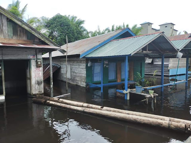 Foto Suasana Banjir di desa Baung Kecamatan Seruyan Hilir Kalimantan Tengah