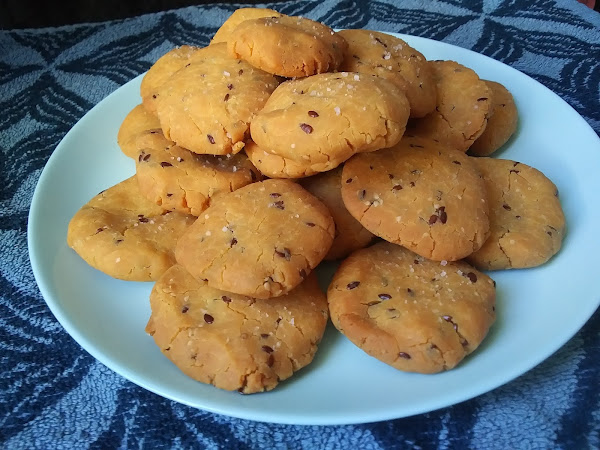 Galletas saladas de harina de maíz con semillas (sin gluten) | Cocina