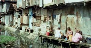 Menentukan Nilai-nilai dalam Cerpen "Sandal Jepit Merah" Karya S.Rais