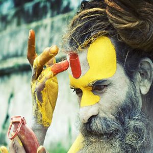 किस अंगुली से करें तिलक, देवी देवताओं और पितरों को जानिए खास जानकारी