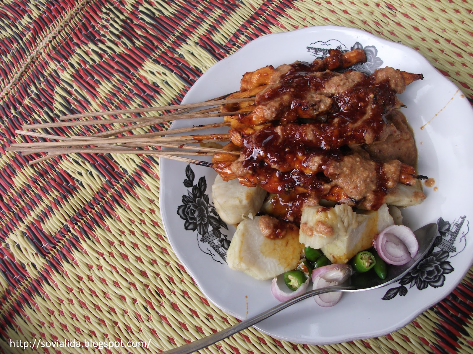 Gurihnya Sate Kelinci Bandungan — Sovialida