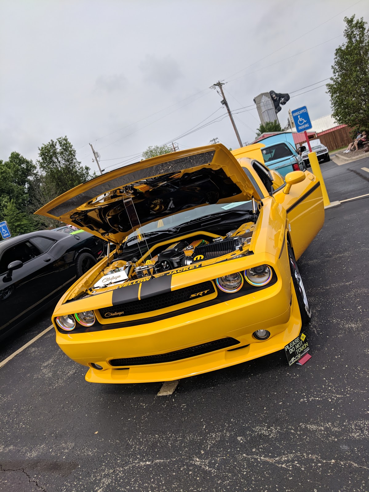 Travel Adventures of Tony & Stacie Branson Car Show