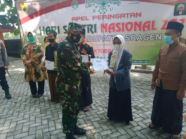 Apel Hari Santri Nasional 2021, Dandim Sragen Ajak Santri Dan Masyarakat Jaga NKRI Apel Hari Santri Nasional 2021, Dandim Sragen Ajak Santri Dan Masyarakat Jaga NKRI