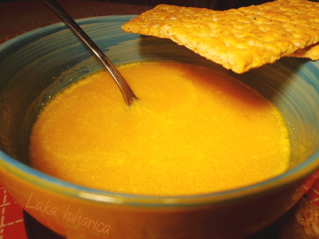 Carrot soup by Laka kuharica: aromatic and easy to make.