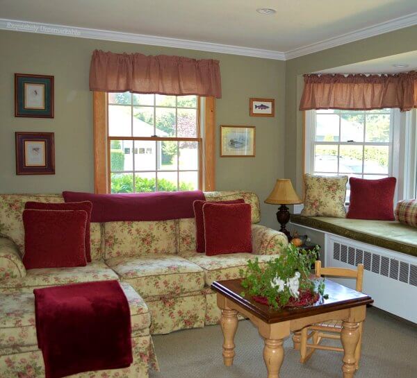 Family Room With Floral Couch Family Room With Floral Couch