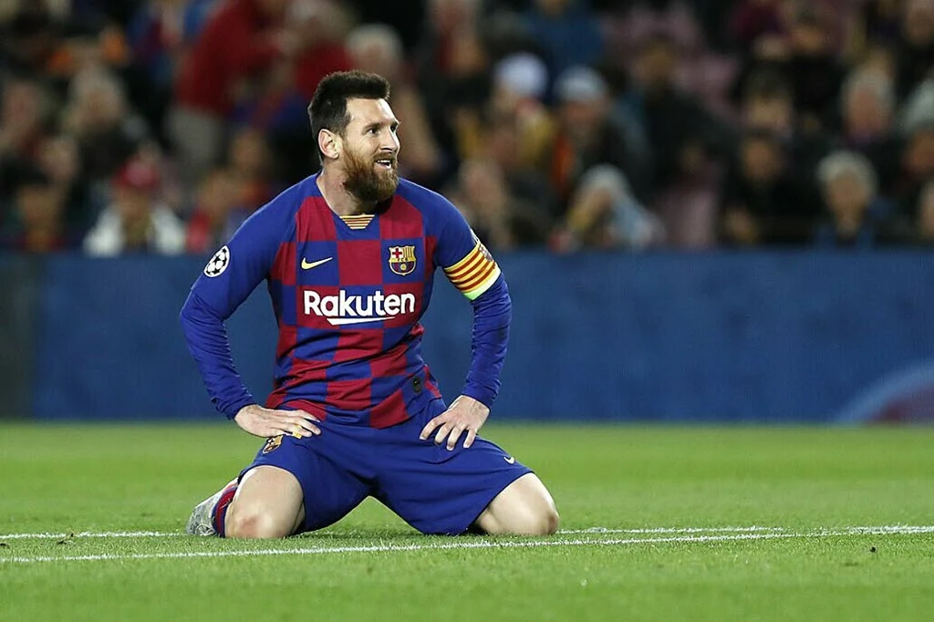 Barca đối diện với hỗn loạn vì Messi ở lại