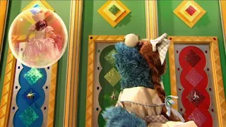 Cookie Monster creates a memory strategy to find his way to the cookie of Oz. Sesame Street Cookie's Crumby Pictures The Cookie of Oz.