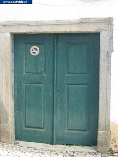 OGIVAL DOORS / Portas Ogivais, Castelo de Vide, Portugal