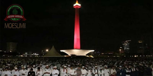 Serukan Malam Munajat 212, Habib Rizieq Minta Putihkan Monas pada 21 Februari 2019 Serukan Malam Munajat 212, Habib Rizieq Minta Putihkan Monas pada 21 Februari 2019