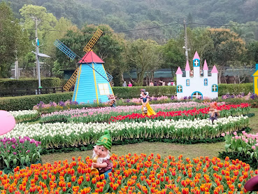 中壢社大週四趴趴走.2021首站士林官邸-鬱金香展(荷你相遇)